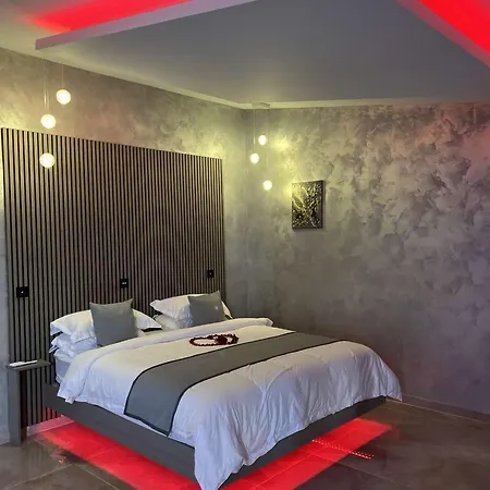 Lueur De Miel Aparthotel